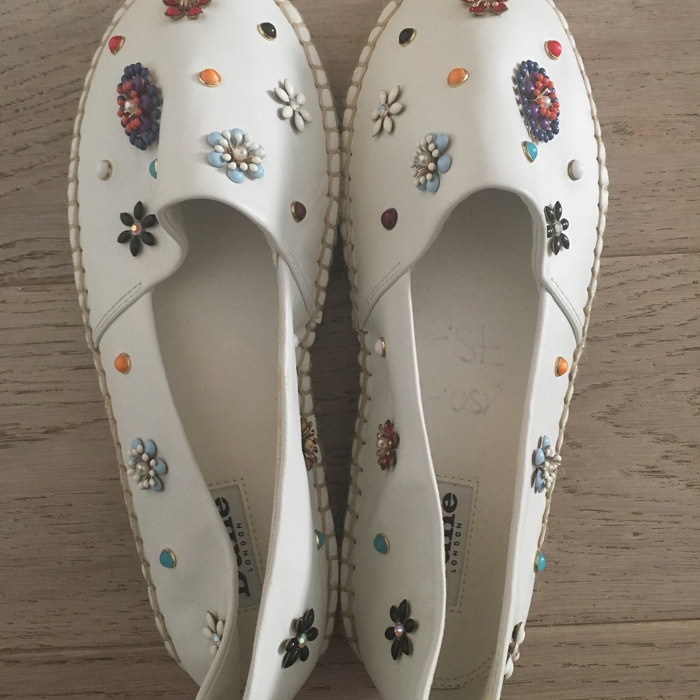 GEOX novelty walking shoes (brand new)